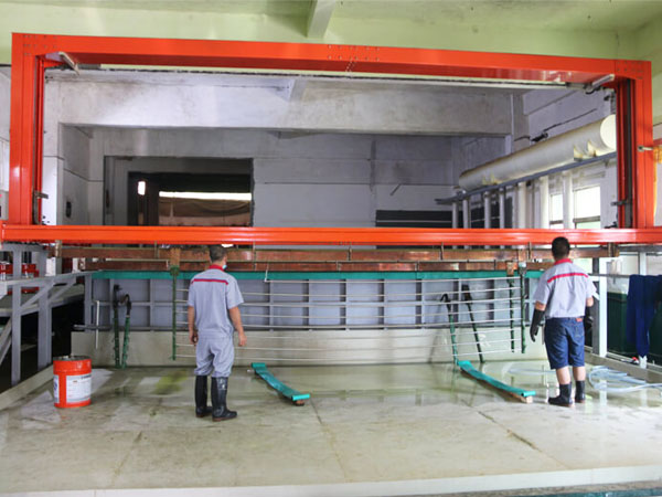 龍門式鍍鉻電鍍生產(chǎn)線 龍門式鍍鉻電鍍生產(chǎn)線